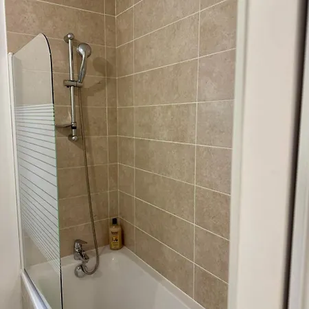 Apartmán Cosy - Standing, Calme, Arbore, Parking, 15 Min De La *