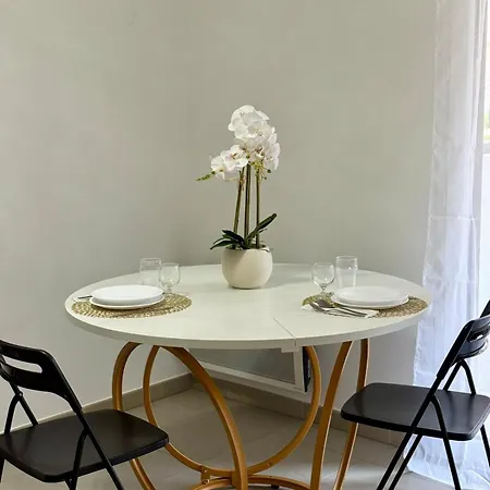 Cosy - Standing, Calme, Arbore, Parking, 15 Min De La Apartmán *